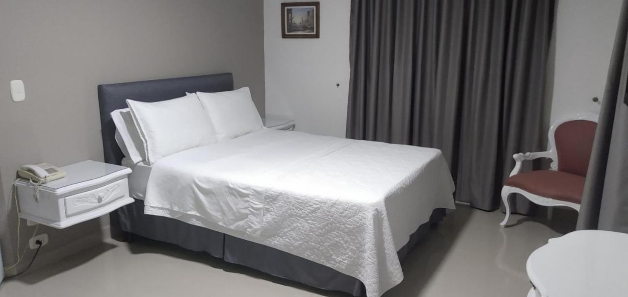 Hotel Suite Santa Rosa Санта-Роса-де-Кабаль Экстерьер фото