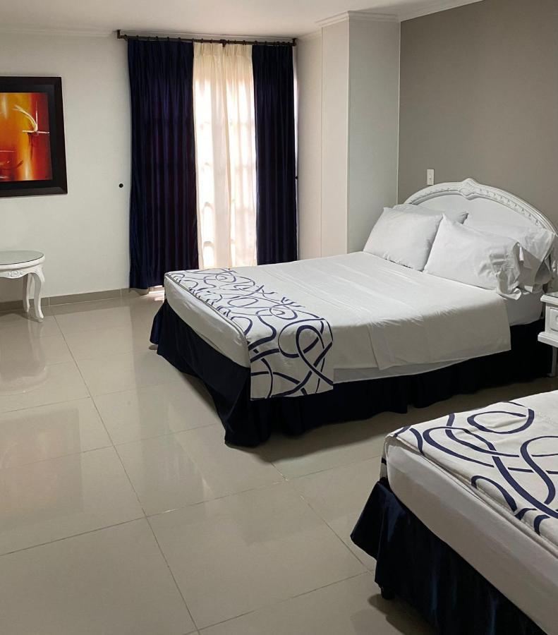 Hotel Suite Santa Rosa Санта-Роса-де-Кабаль Экстерьер фото