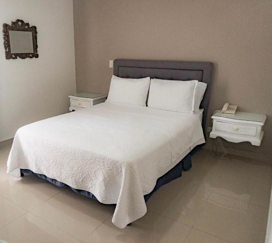 Hotel Suite Santa Rosa Санта-Роса-де-Кабаль Экстерьер фото