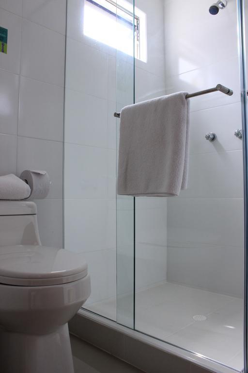 Hotel Suite Santa Rosa Санта-Роса-де-Кабаль Экстерьер фото